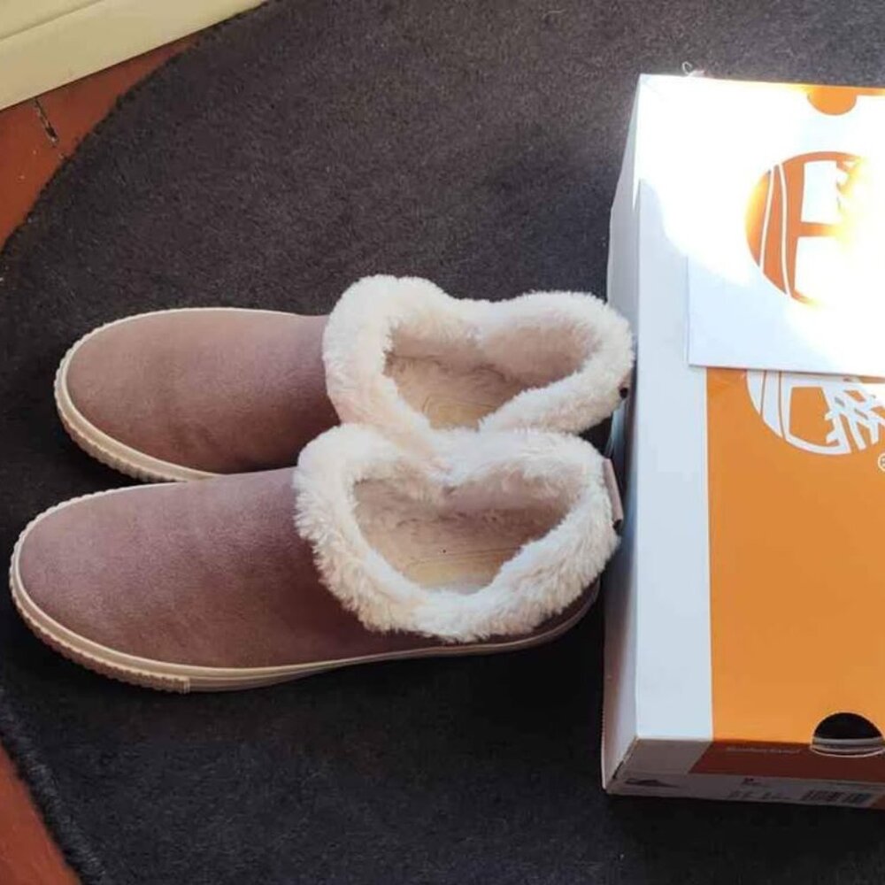Authentic Timberland Skylar Bay Slip-on Taupe Suede Women's 9 w/box EU 40